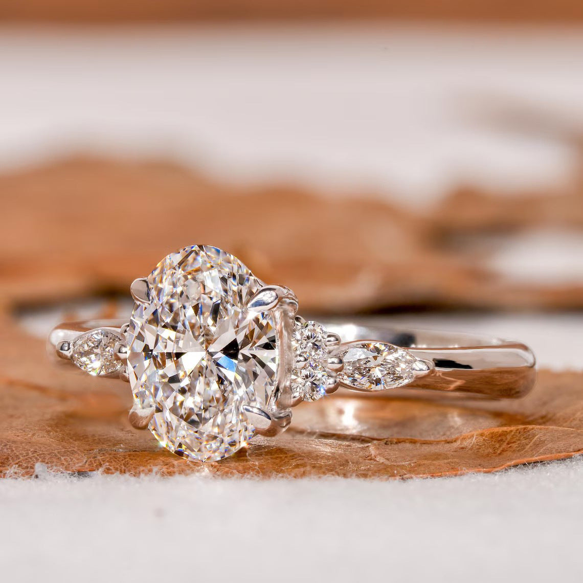 Shiny Diamond Wedding Ring SYTELLA