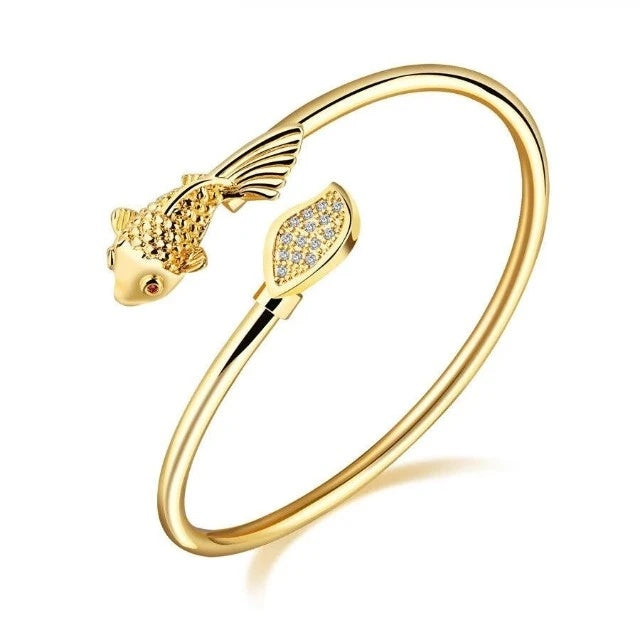 Honour Charm Opening Bracelate SYTELLA