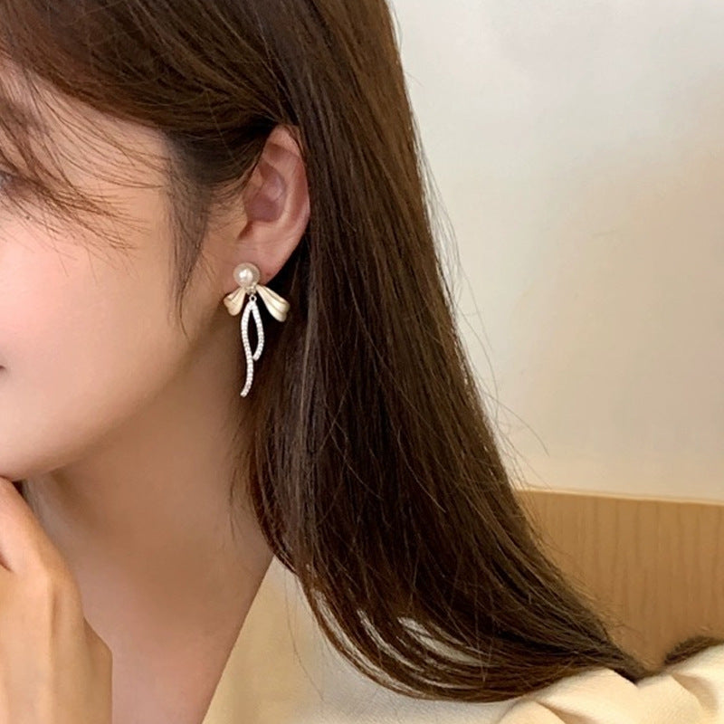 Classy Bow Tie Stud Earrings SYTELLA