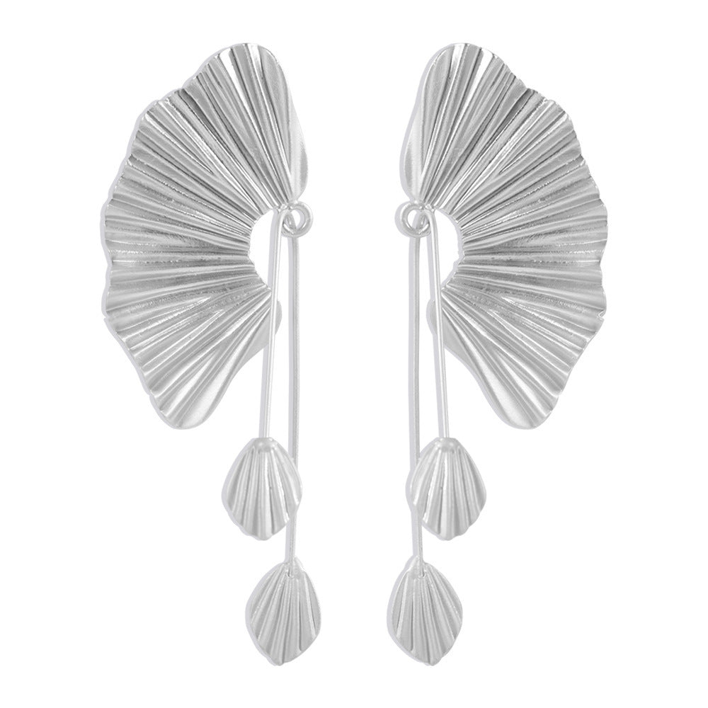 Epic Scallop Leaf Earrings SYTELLA