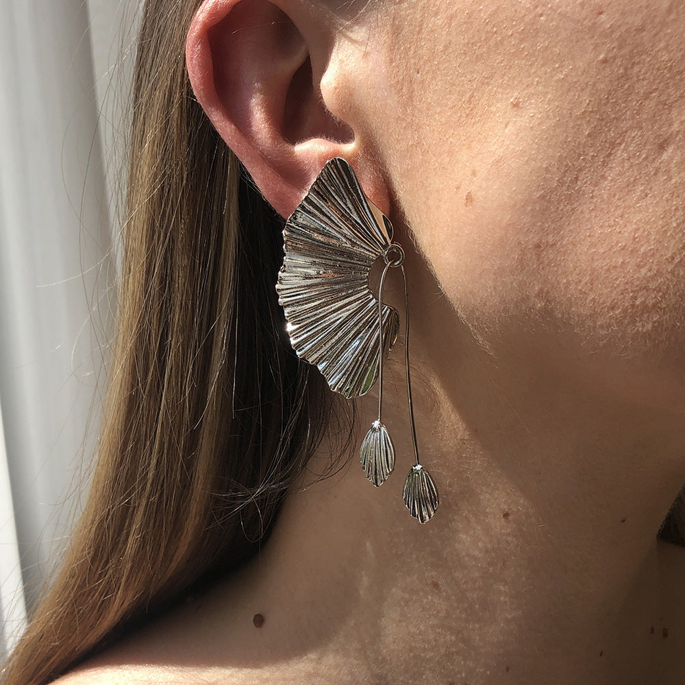 Epic Scallop Leaf Earrings SYTELLA