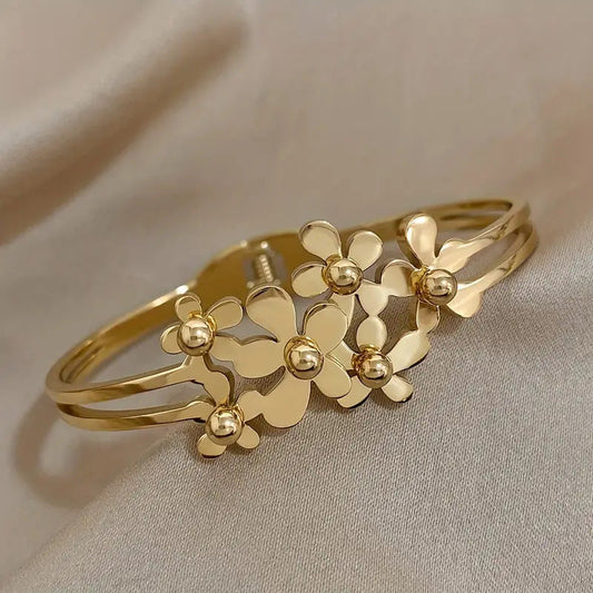 Wonderful Flower Cluster Bracelet SYTELLA