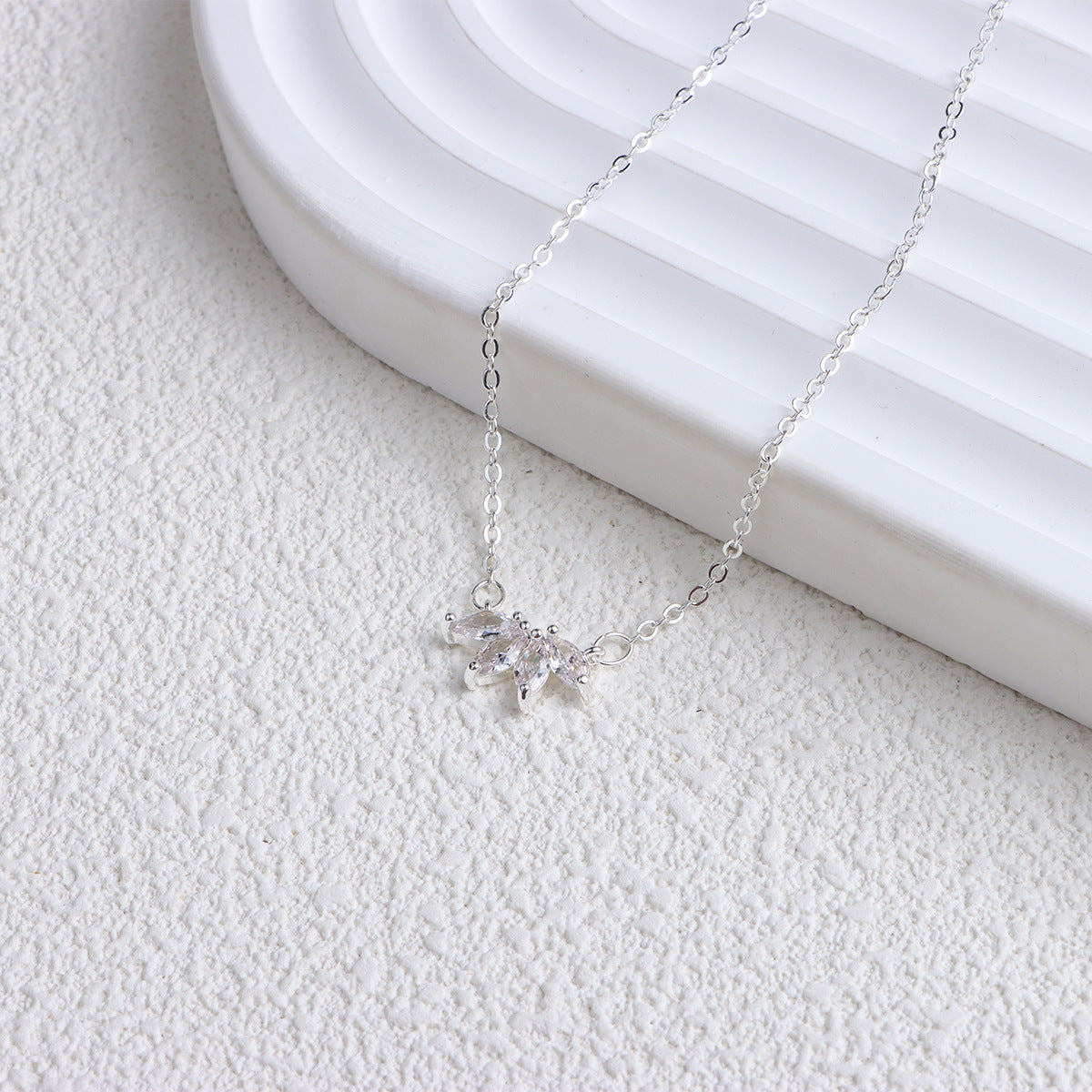 Shining Flower Petal Necklace SYTELLA