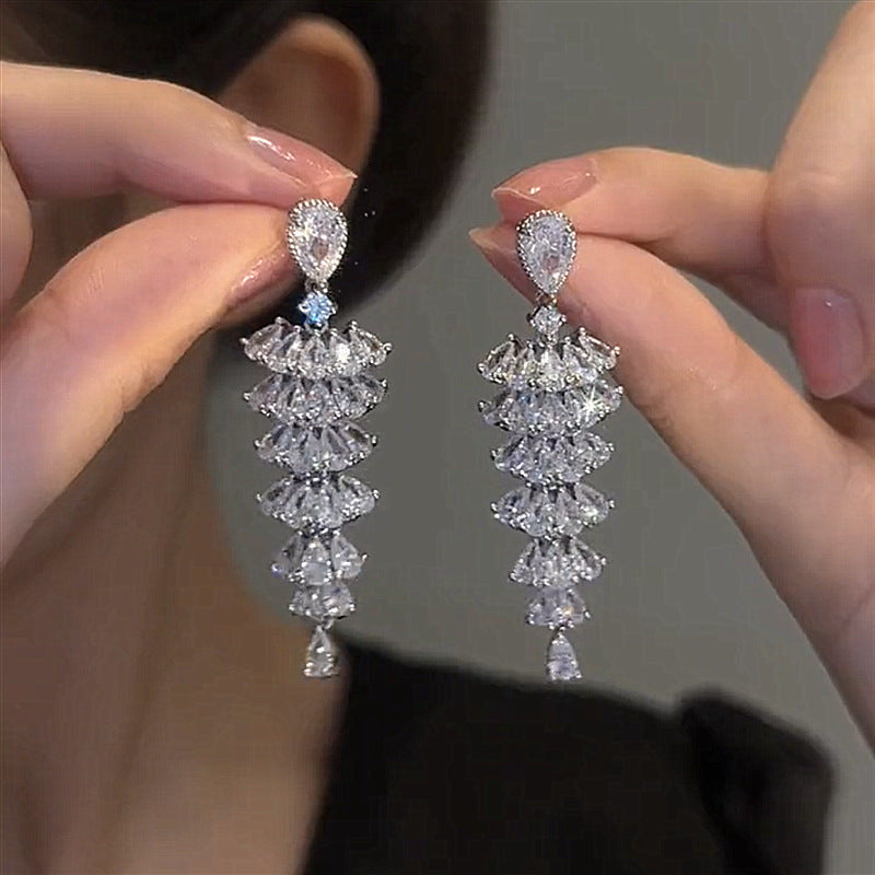 Trendy Xmas Tree Earrings SYTELLA